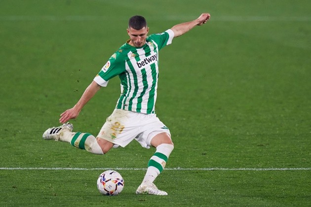 Arsenal to increase efforts to sign Guido Rodriguez - Bóng Đá