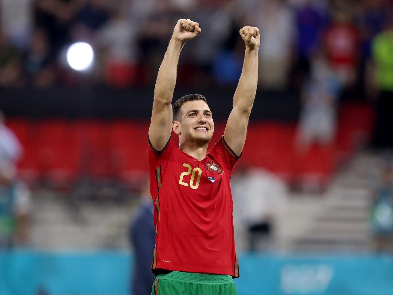 Diogo Dalot tới Real Madrid? - Bóng Đá