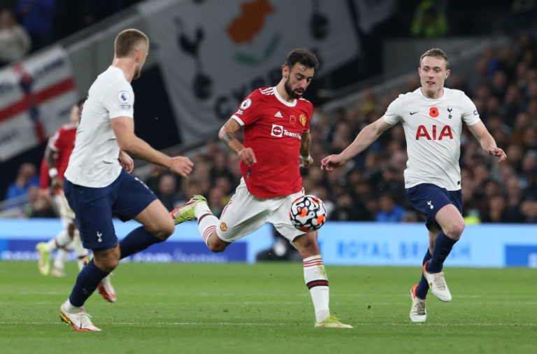 Man Utd sở hữu siêu chân chuyền sau trận thắng Spurs - Bóng Đá