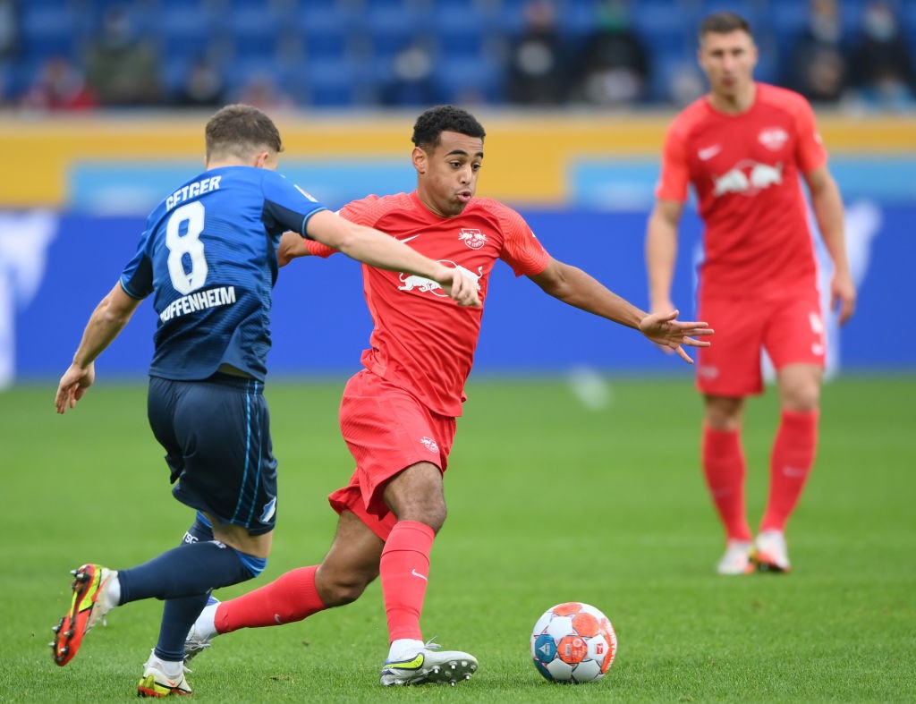 Cầu thủ đa năng hứa hẹn trở thành ngôi sao mới ở Man Utd - Bóng Đá