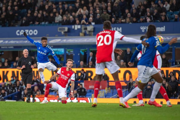 Sau trận  - Bóng Đá