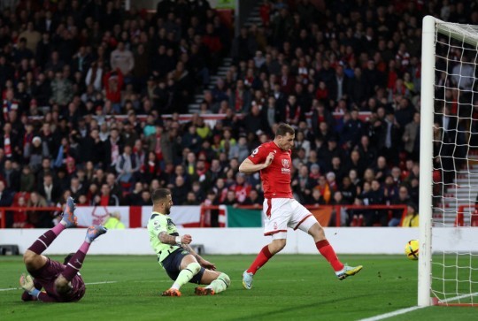 ‘Unacceptable!’ – Kyle Walker furious after Manchester City lose Premier League lead to Arsenal - Bóng Đá