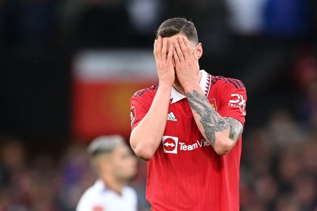 Erik ten Hag explains dropping Wout Weghorst for Manchester United vs Brentford - Bóng Đá