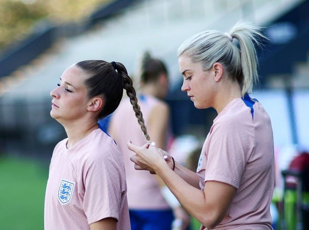 Manchester United's Ella Toone stars on magazine cover to debunk sexism in football - Bóng Đá