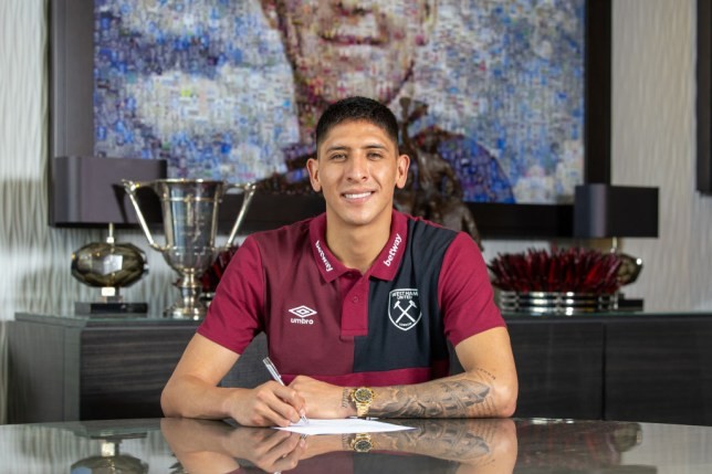 West Ham star Edson Alvarez reveals he was ‘hours away’ from joining Chelsea - Bóng Đá
