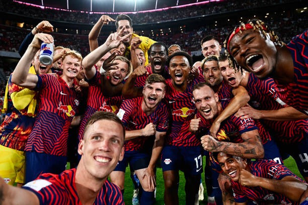 Kane ra mắt, Bayern thua tan tác và mất luôn danh hiệu - Bóng Đá