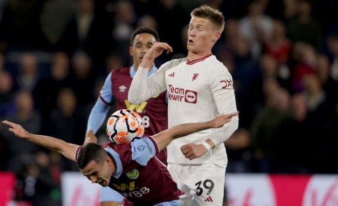 Hạ Burnley, Man Utd đã phát hiện ra sai lầm chuyển nhượng - Bóng Đá