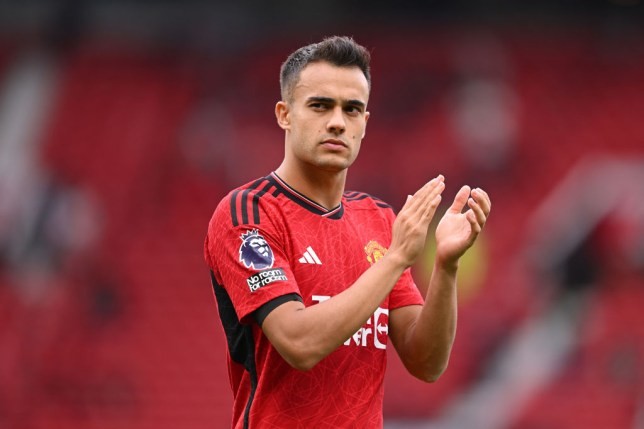 Manchester United expect to welcome Sergio Reguilon and Raphael Varane back into their matchday squad for the trip to Sheffield United  - Bóng Đá