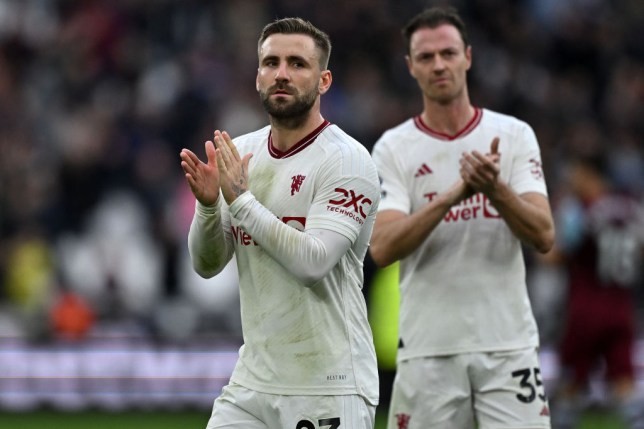 Erik ten Hag cautiously optimistic that Luke Shaw will be fit for Manchester United clash against Luton Town - Bóng Đá