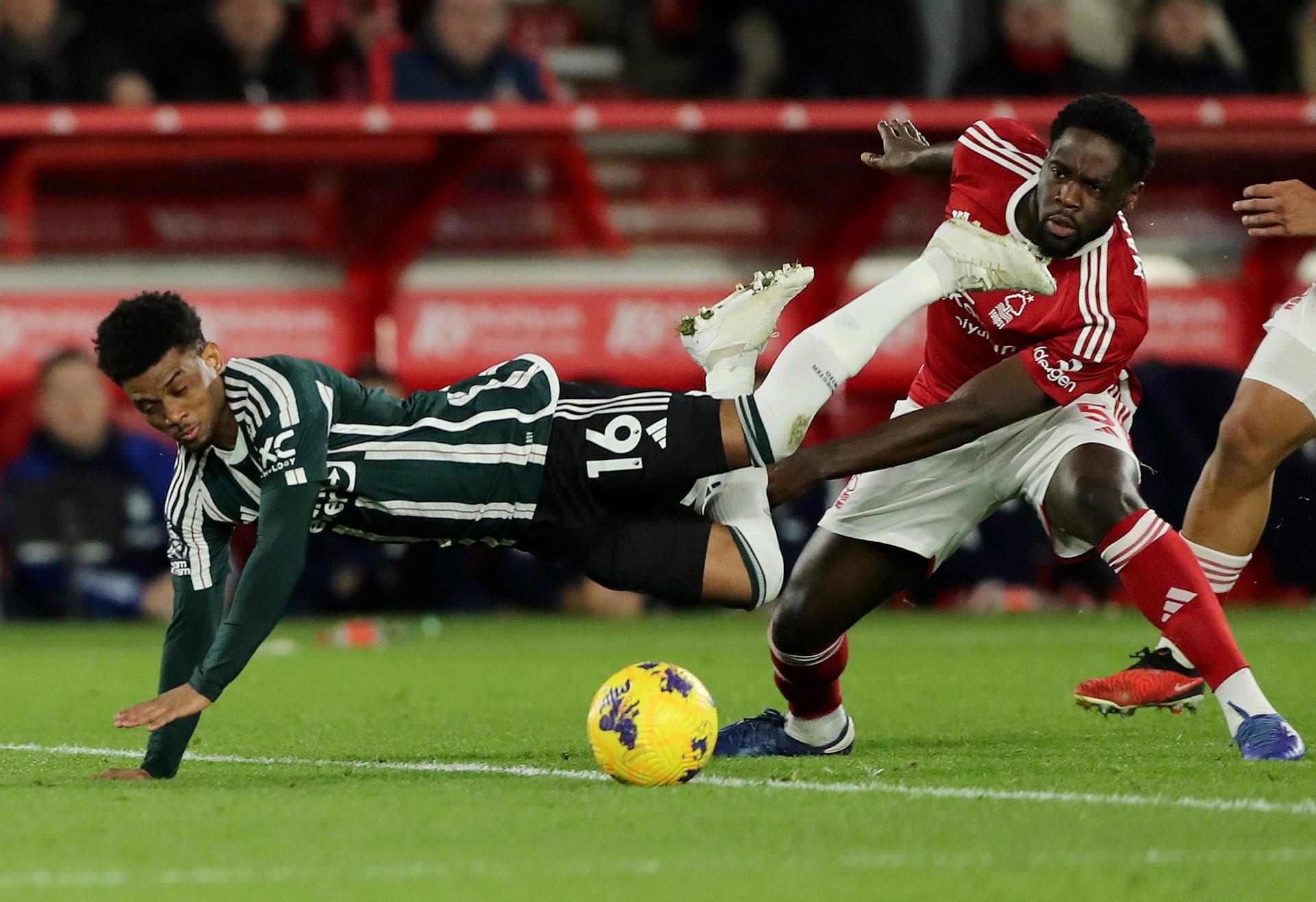 Erik ten Hag must start Amad Diallo in place of Marcus Rashford if he is unavailable for the FA Cup clash - Bóng Đá