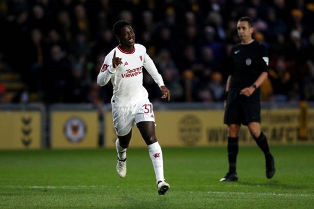 TRỰC TIẾP Newport County 0-2 Man Utd (H1): Kobbie Mainoo nhân đôi cách biệt - Bóng Đá