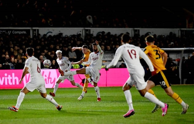 TRỰC TIẾP Newport County 1-2 Man Utd (Hết H1): Sự phản kháng bất ngờ của đội chủ nhà - Bóng Đá