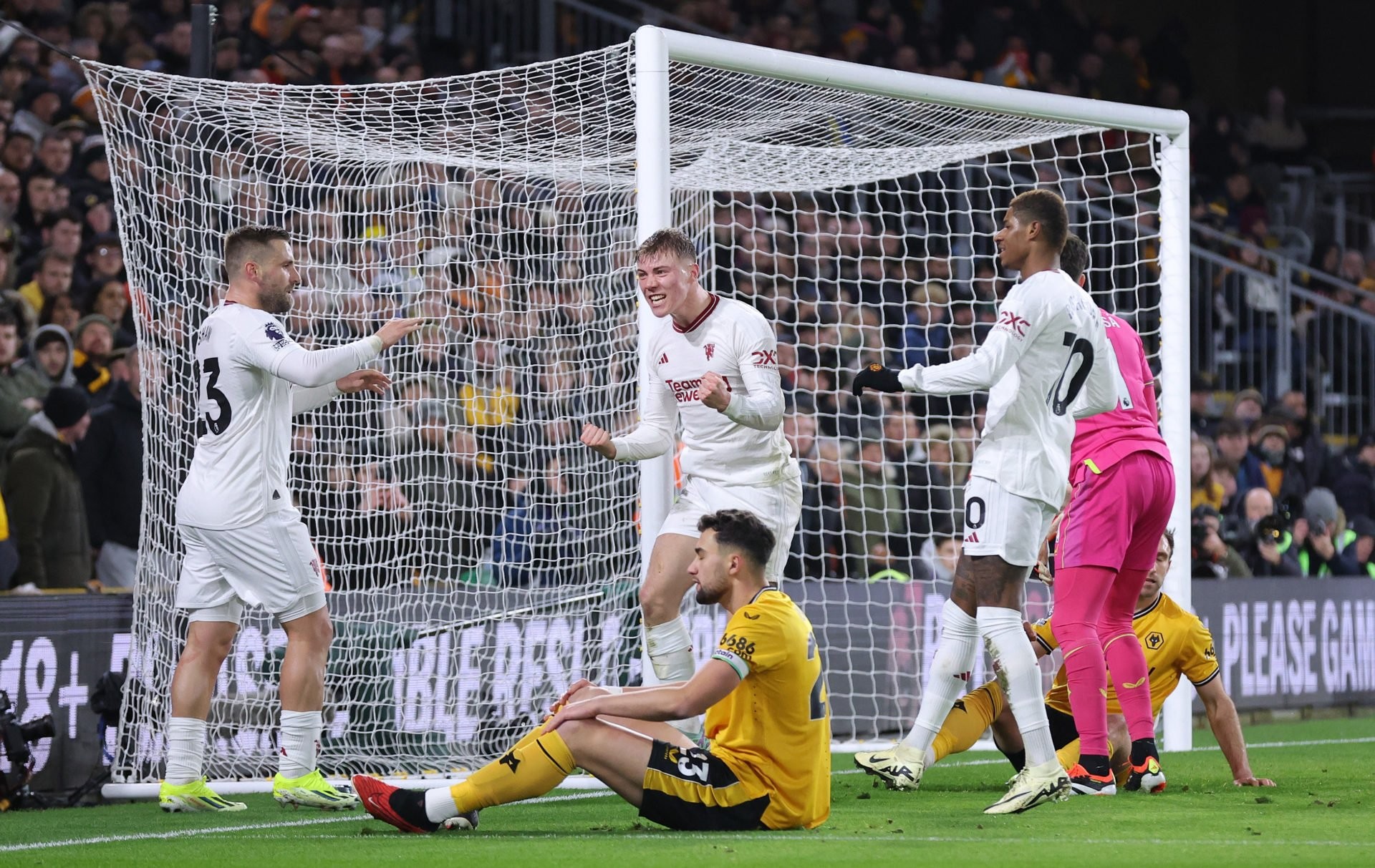 Người hùng thầm lặng của Man Utd - Bóng Đá