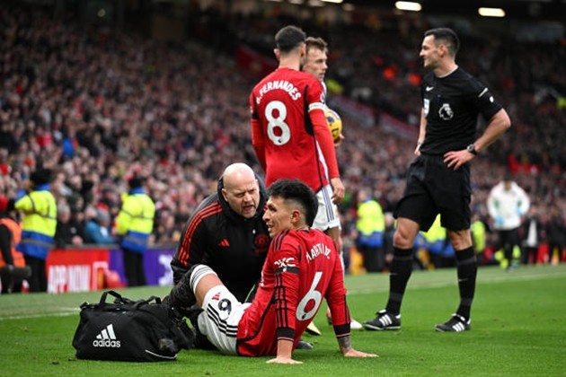 Lisandro Martinez mang tới hy vọng cho M.U - Bóng Đá