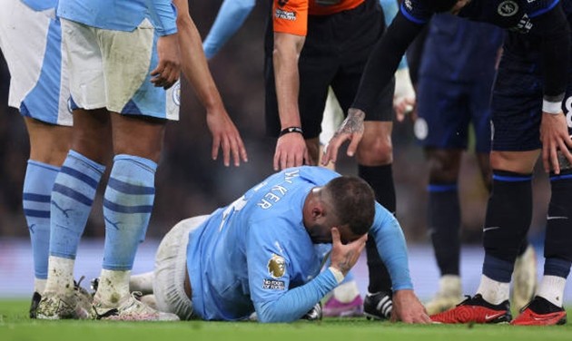 Kyle Walker kêu gọi Manchester City nhanh chóng cải thiện phong độ - Bóng Đá