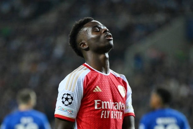 Gây thất vọng trước Porto, Bukayo Saka bị huyền thoại Arsenal chỉ trích thậm tệ - Bóng Đá