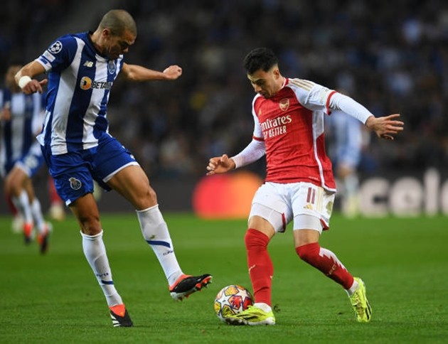 epe sends warning to Arsenal after Rio Ferdinand's 'ridiculous' conversation - Bóng Đá