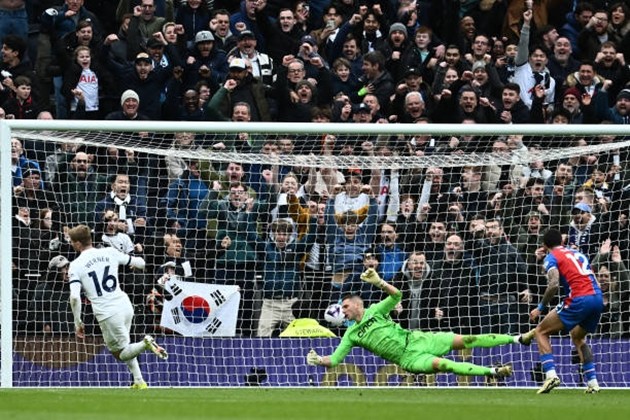 Giúp Tottenham ngược dòng, Timo Werner được khen hết lời - Bóng Đá