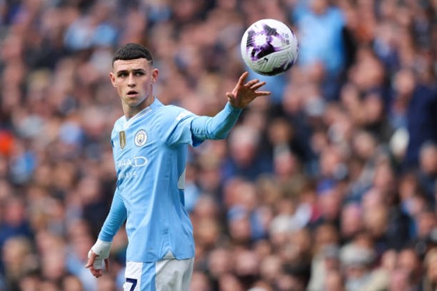 Tỏa sáng rực rỡ, Phil Foden vẫn 