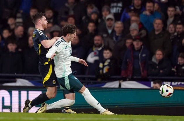 Andrew Robertson báo tin dữ cho Liverpool - Bóng Đá