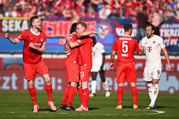 3 điều rút ra sau khi Bayern Munich thua thảm 2-3 trước Heidenheim - Bóng Đá