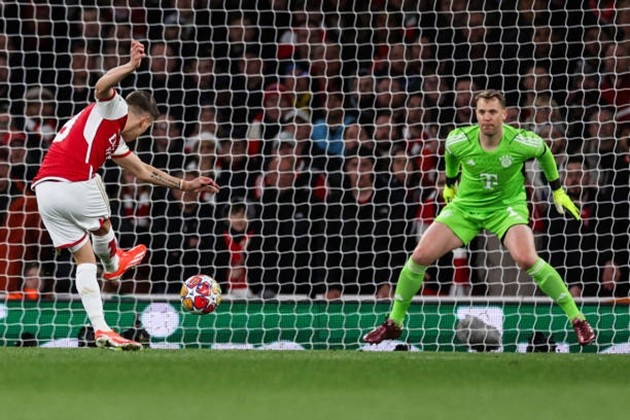 Người hùng của Arsenal không vui với trận hòa nhọc nhằn trước Bayern Munich - Bóng Đá