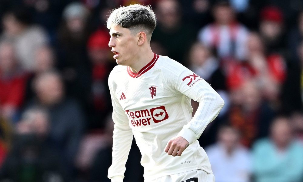 Ten Hag đã sai lầm với Garnacho? - Bóng Đá