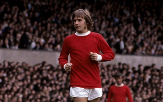 John Fitzpatrick dies aged 74 after the former defender battled with dementia as the club pay tribute to the history maker - Bóng Đá