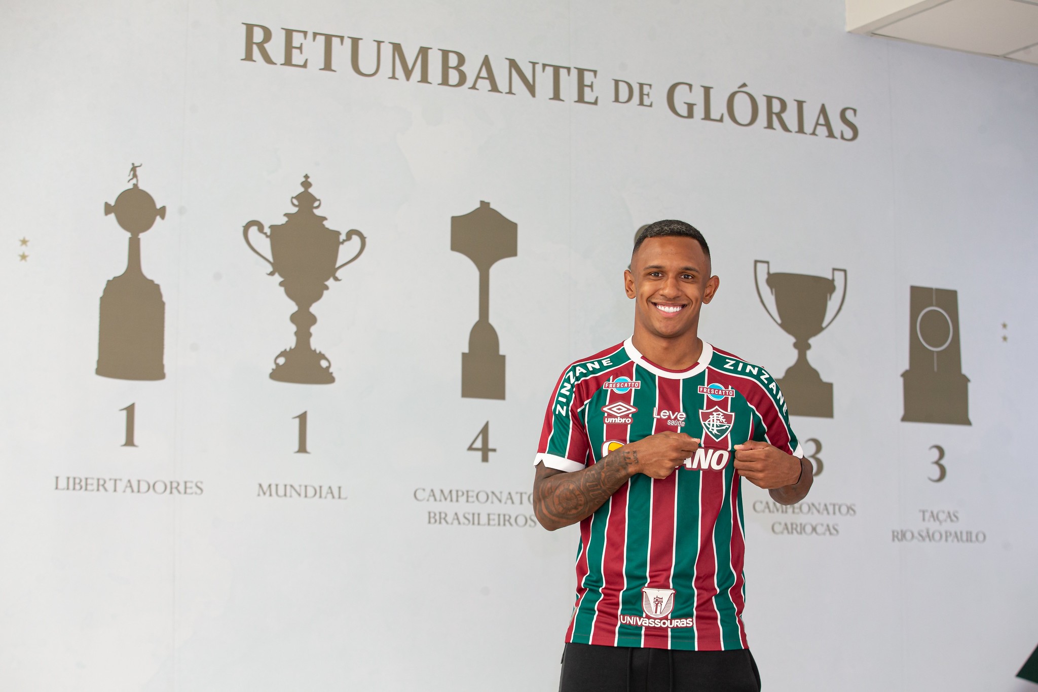 Official: Marquinhos - Bóng Đá