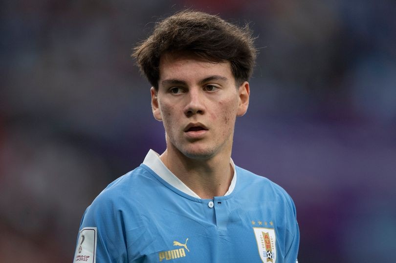 Sau 801 ngày, 'ngôi sao bí ẩn' của M.U sắp được ra mắt - Bóng Đá