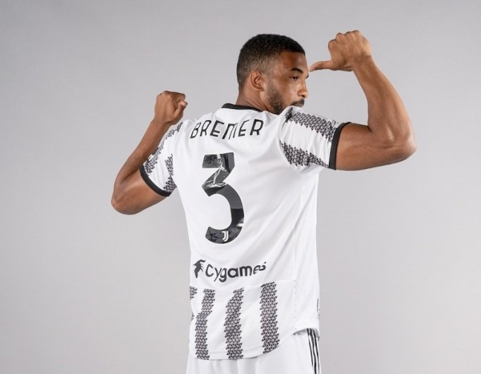 Đính kèm Greenwood là thương vụ 