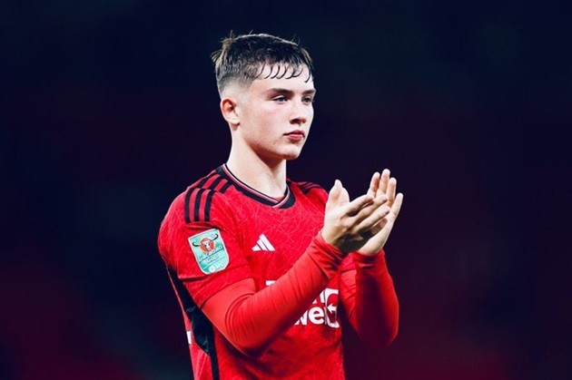 NÓNG! Man Utd cho mượn Dan Gore - Bóng Đá