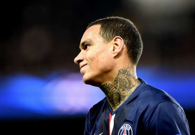 Van der Wiel: There were incidents at PSG, I got sick of football - Bóng Đá