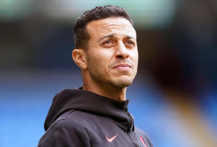 'Not fair' - Chelsea boss Mauricio Pochettino fires back at Gary Neville's scathing 'billion pound bottle jobs' criticism after Carabao Cup final  - Bóng Đá