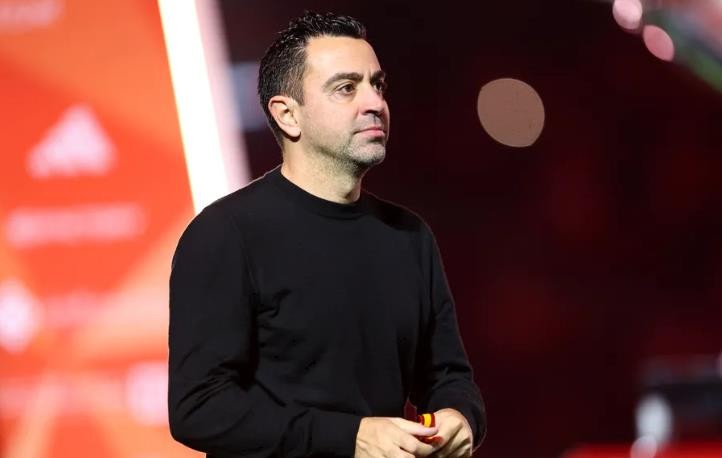 Xavi praises Barcelona defender Pau Cubarsí: ‘He’s very young but he’s ready’ - Bóng Đá