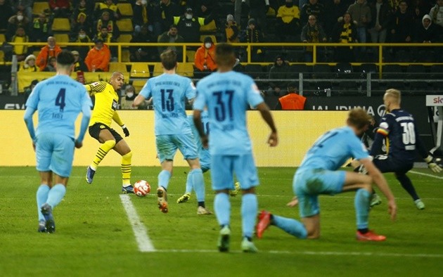 Haaland lập cú đúp trong chiến thắng 3-0 của Dortmund - Bóng Đá