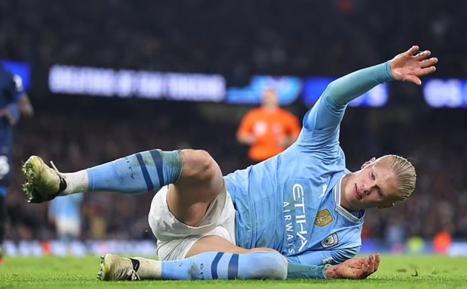 Pep Guardiola rues Erling Haaland's bad misses in stuttering 1-1 draw with Chelsea...  - Bóng Đá