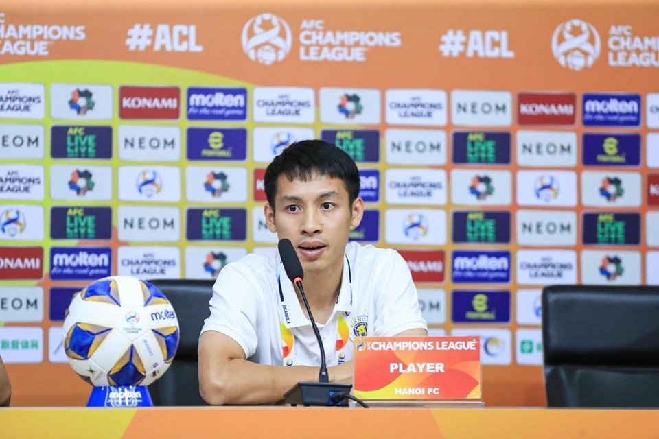 HLV Hà Nội và Hùng Dũng quyết tâm giành kết quả tốt trước nhà vô địch Trung Quốc - Bóng Đá