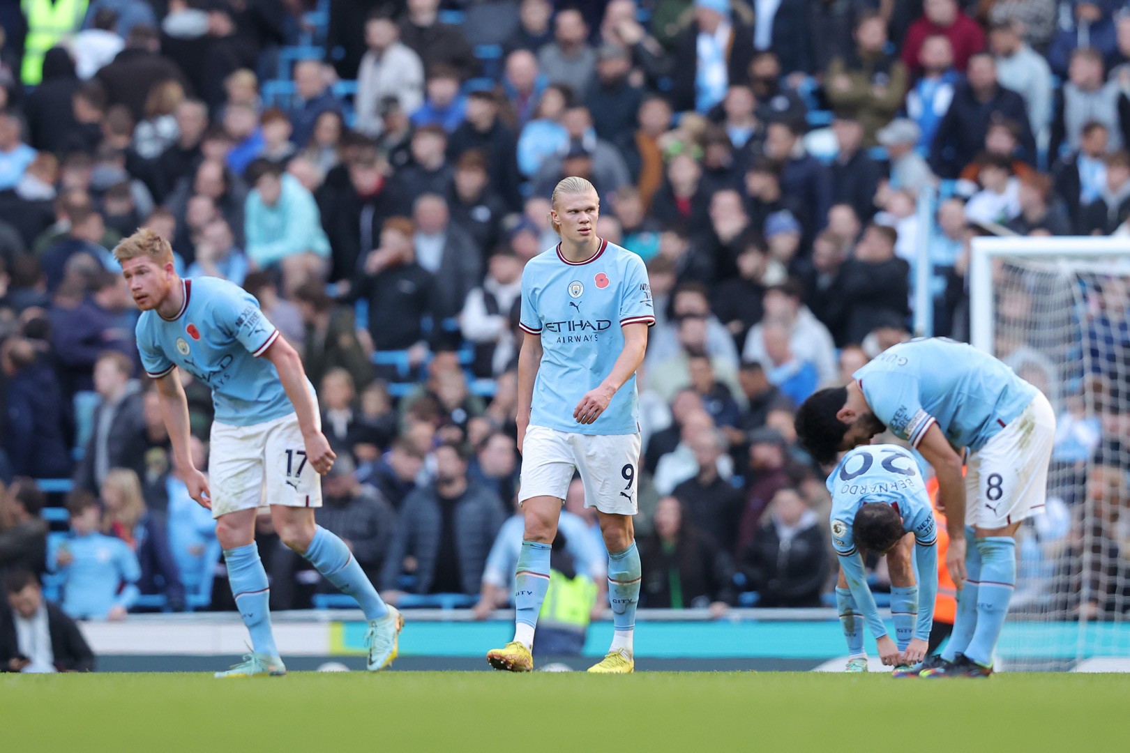 Chuyện gì đang xảy ra với Man City? - Bóng Đá
