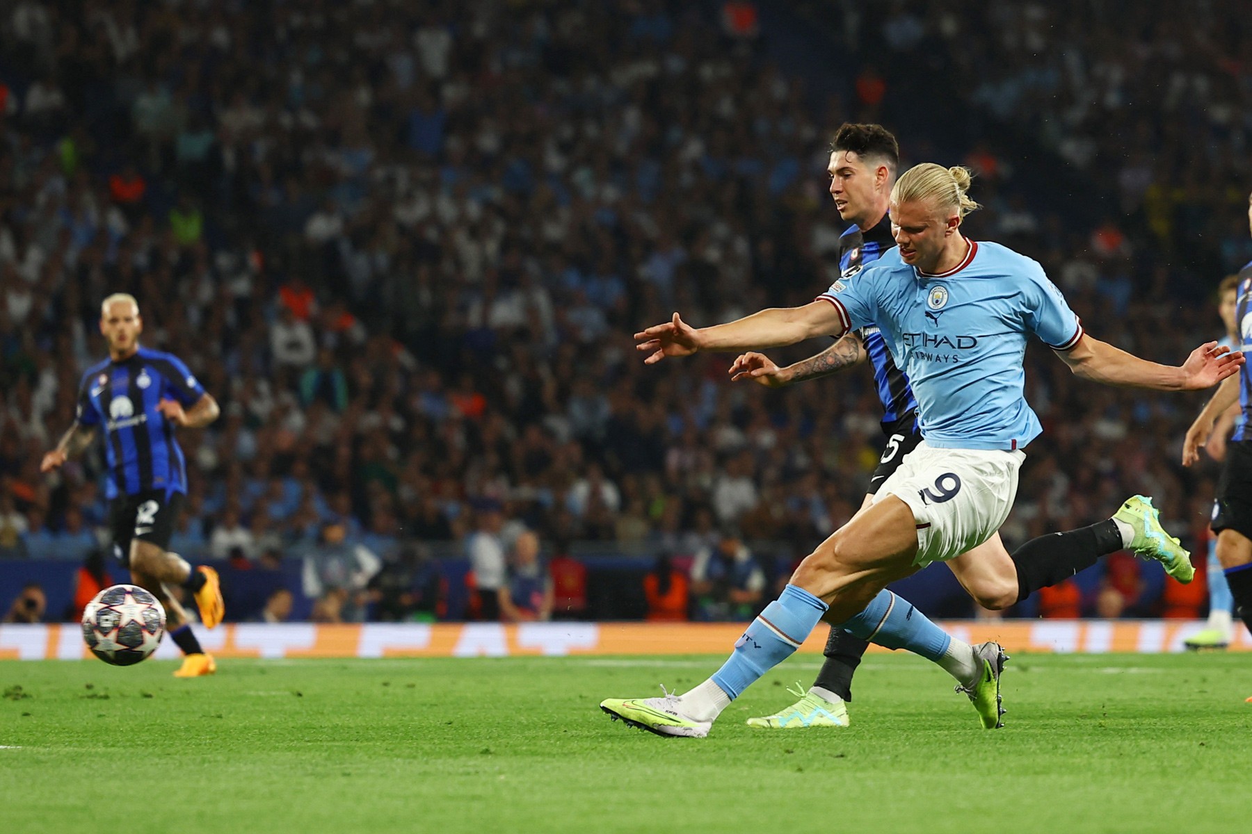 Man City và 3-2-4-1: Kiệt tác của thiên tài Pep Guardiola - Bóng Đá
