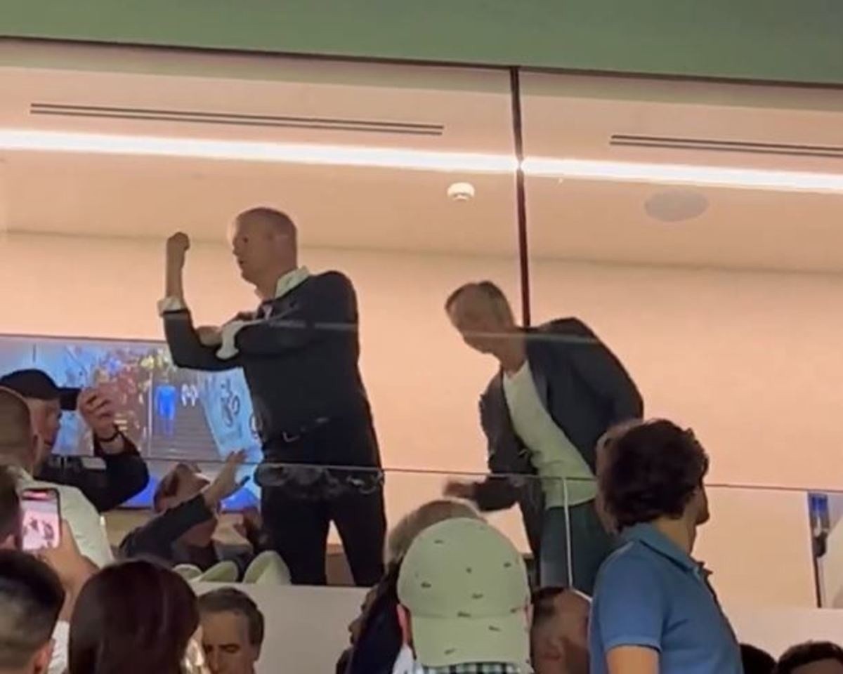 Cha Haaland làm hoen ố hình ảnh con trai - Bóng Đá