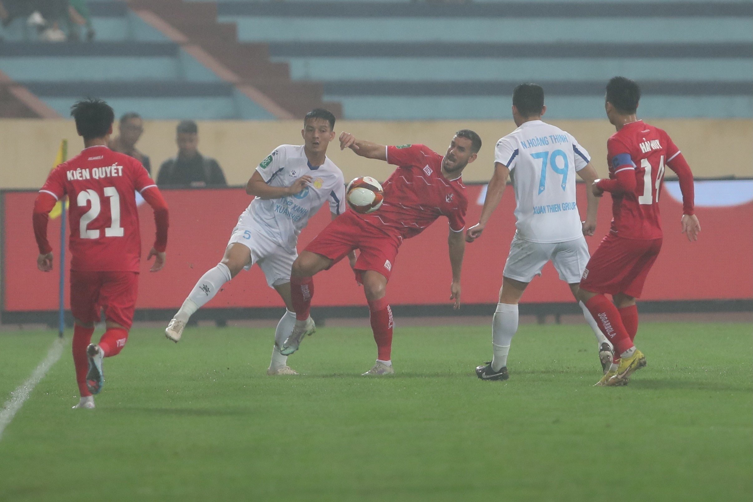 V-League 2023: HAGL nguy cơ đua trụ hạng - Bóng Đá