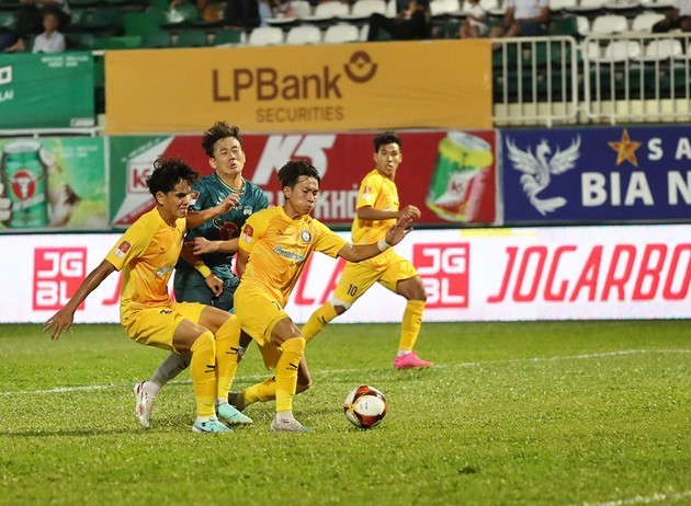 Cục diện V-League gần như đã ngã ngũ - Bóng Đá