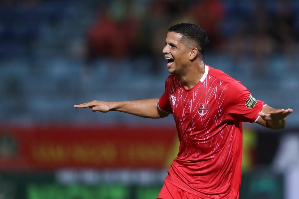 HLV Chu Đình Nghiêm: Nếu Văn Quyết ghi bàn thì mọi thứ đã chấm hết - Bóng Đá