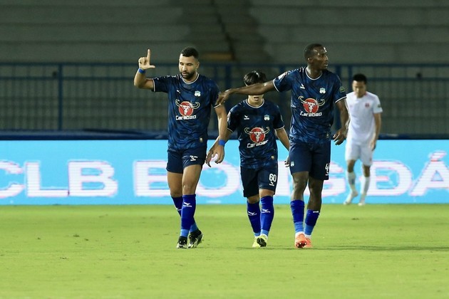 Bản hợp đồng đáng đồng tiền bát gạo của HAGL - Bóng Đá