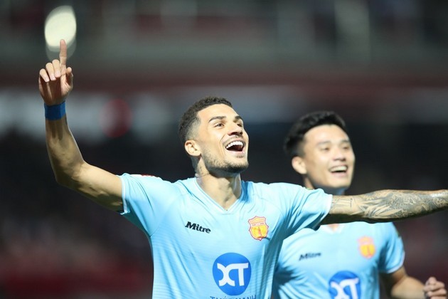 Thực hư vụ nhập tịch của sao Brazil; Thêm một nhân tố Việt kiều không về Việt Nam - Bóng Đá