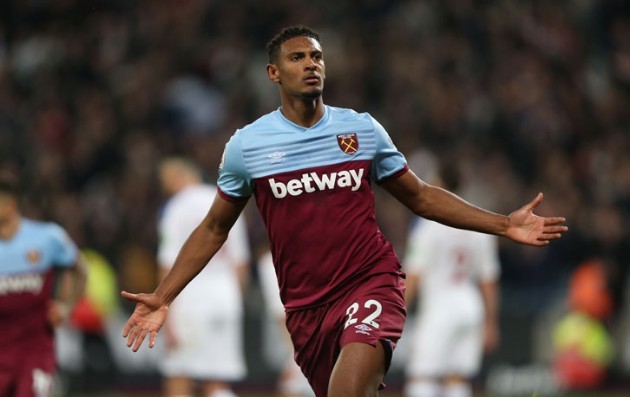 Kẻ bị West Ham ruồng bỏ lại khiến châu Âu bùng nổ - Bóng Đá