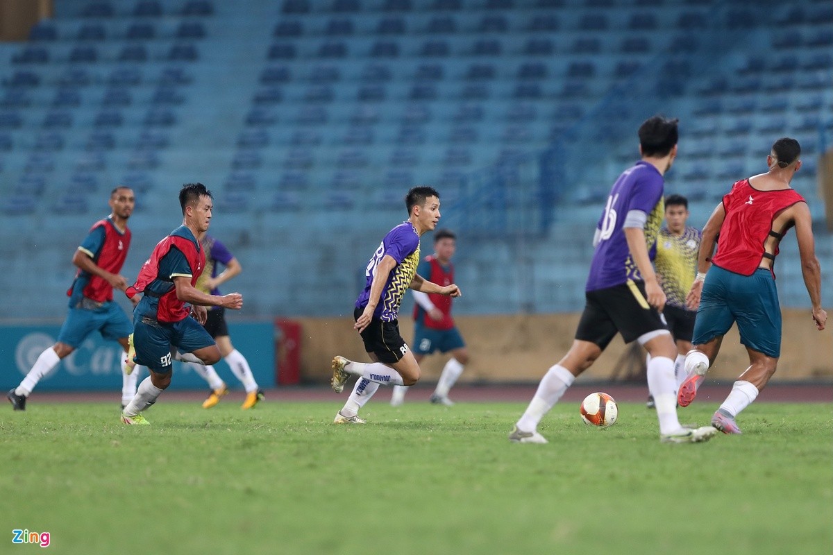 Hùng Dũng, Thành Chung trở lại trong trận hòa CLB Đà Nẵng - Bóng Đá