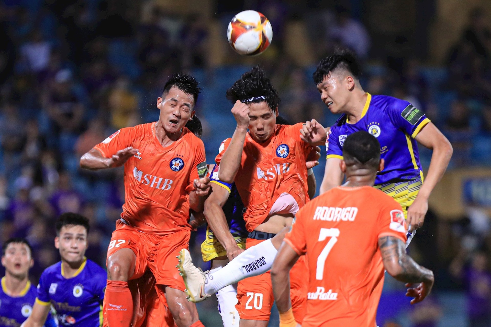 Sa cơ thất thế, cựu vương V-League vẫn đặt mục tiêu lớn - Bóng Đá