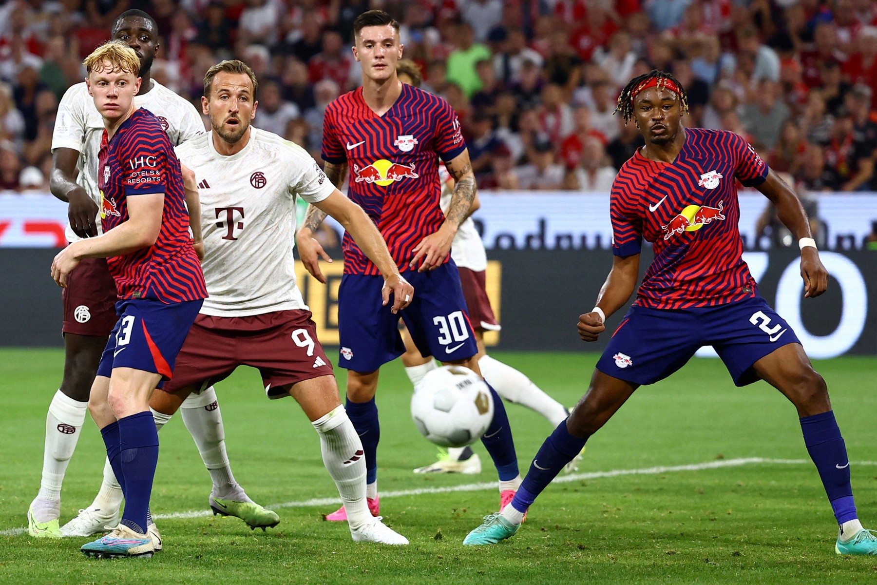 Bayern thua thảm, Tuchel xin lỗi Harry Kane - Bóng Đá
